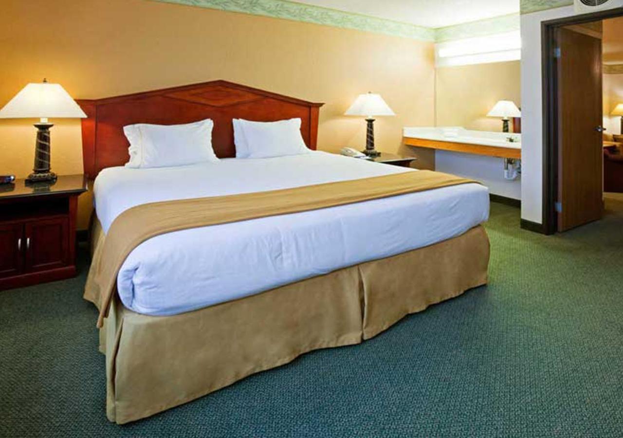 Norwood Inn & Suites Eagan St Paul & Mall Of America Exteriör bild